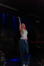 Maude Latour | by Susi Halla for Zany Waves