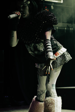 BENEE | by Sarah Silbert for Zany Waves