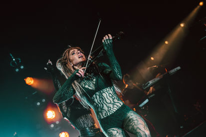 Lindsey Stirling | by Michelle Zigler for Zany Waves