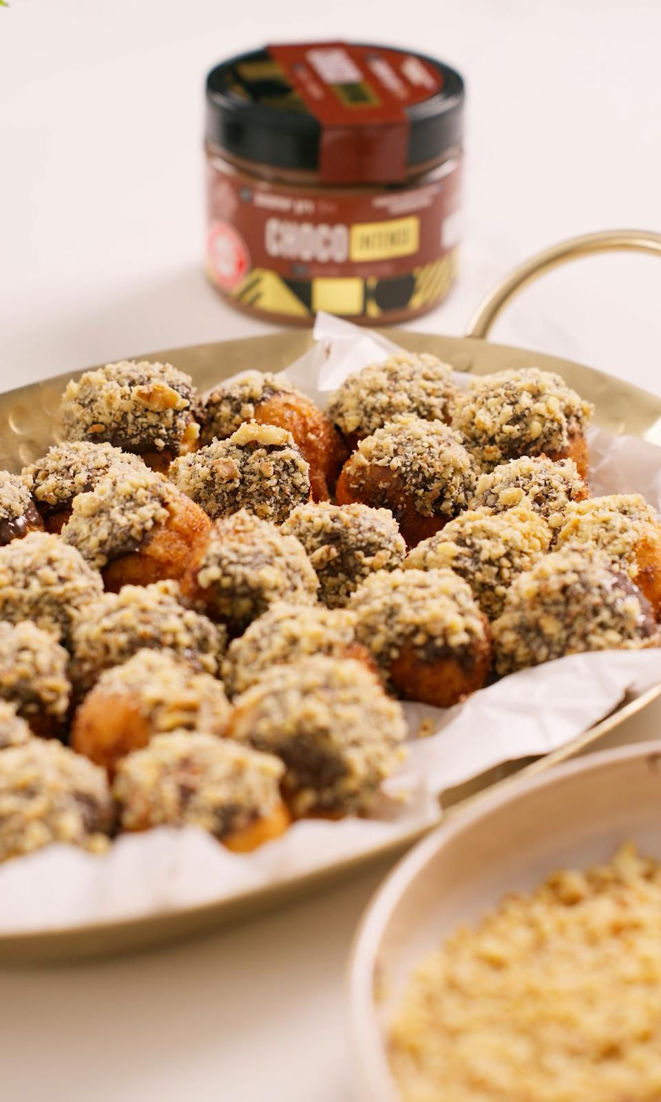 סופגניות אשל בסגנון פררו רושה | רון יוחננוב