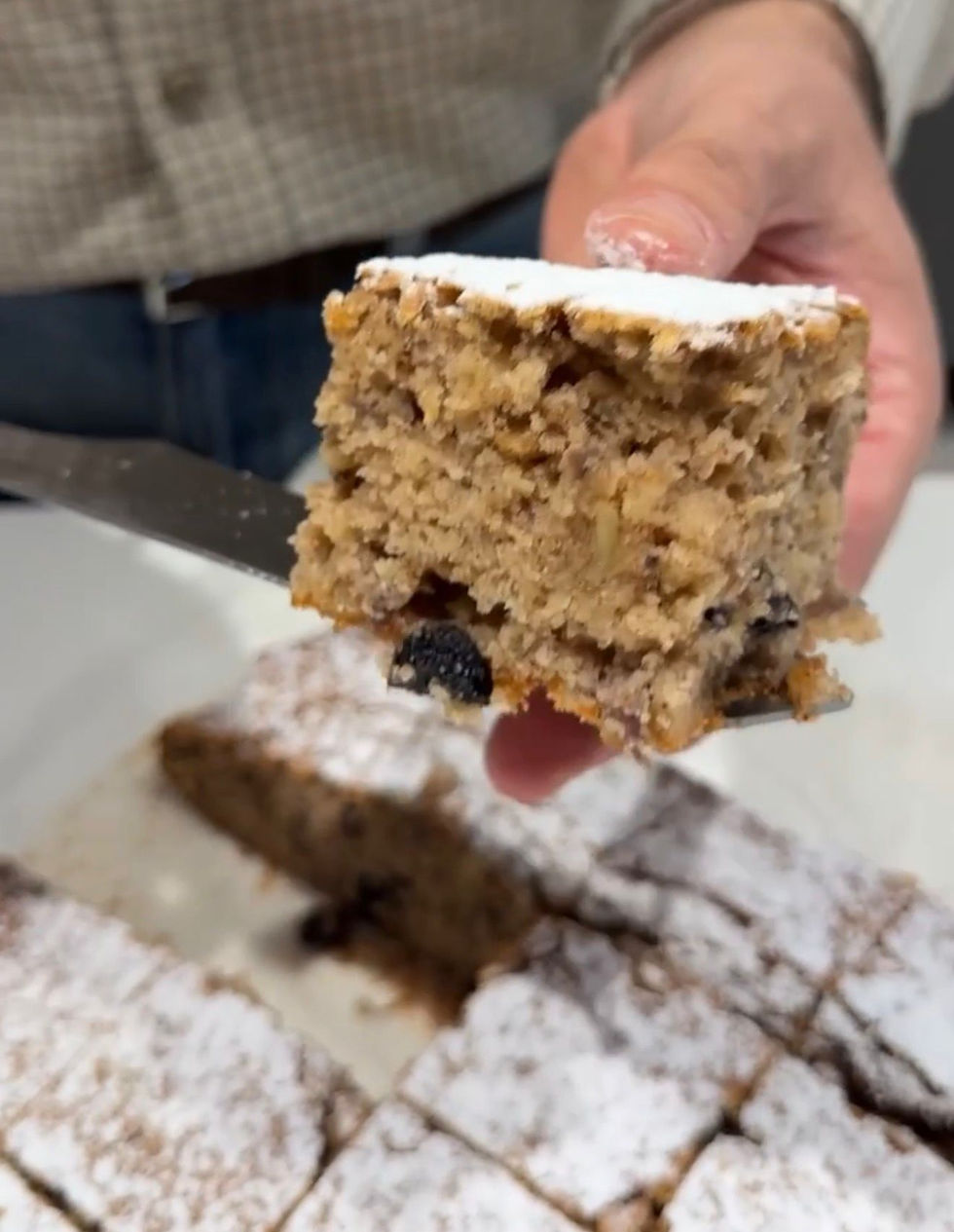 עוגת תפוחים בקוצץ חשמלי