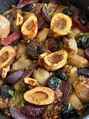 בצלים ממולאים עם סלקים מקורמלים - מנה של חג!