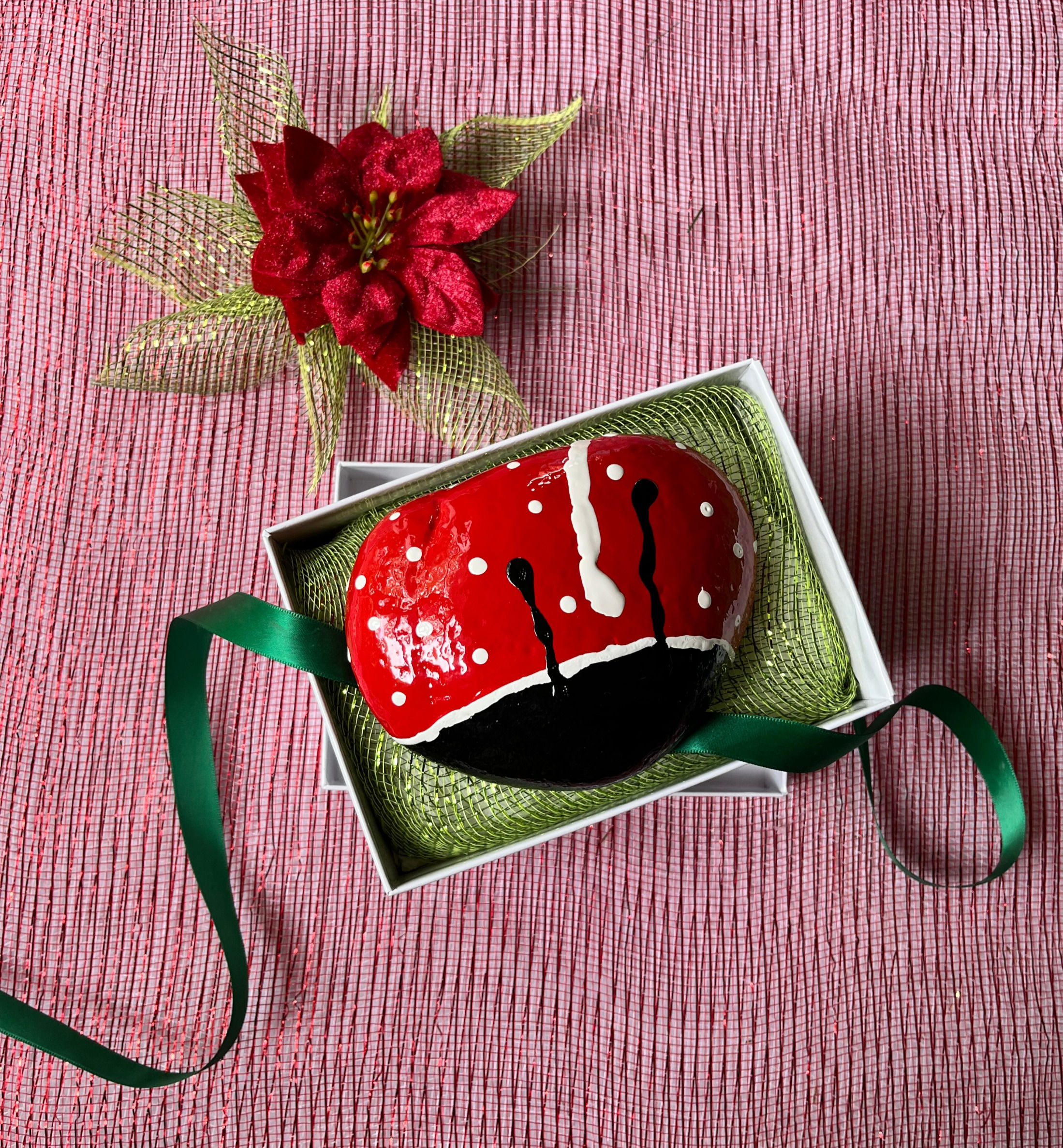 Paperweight Ladybirdsloverock