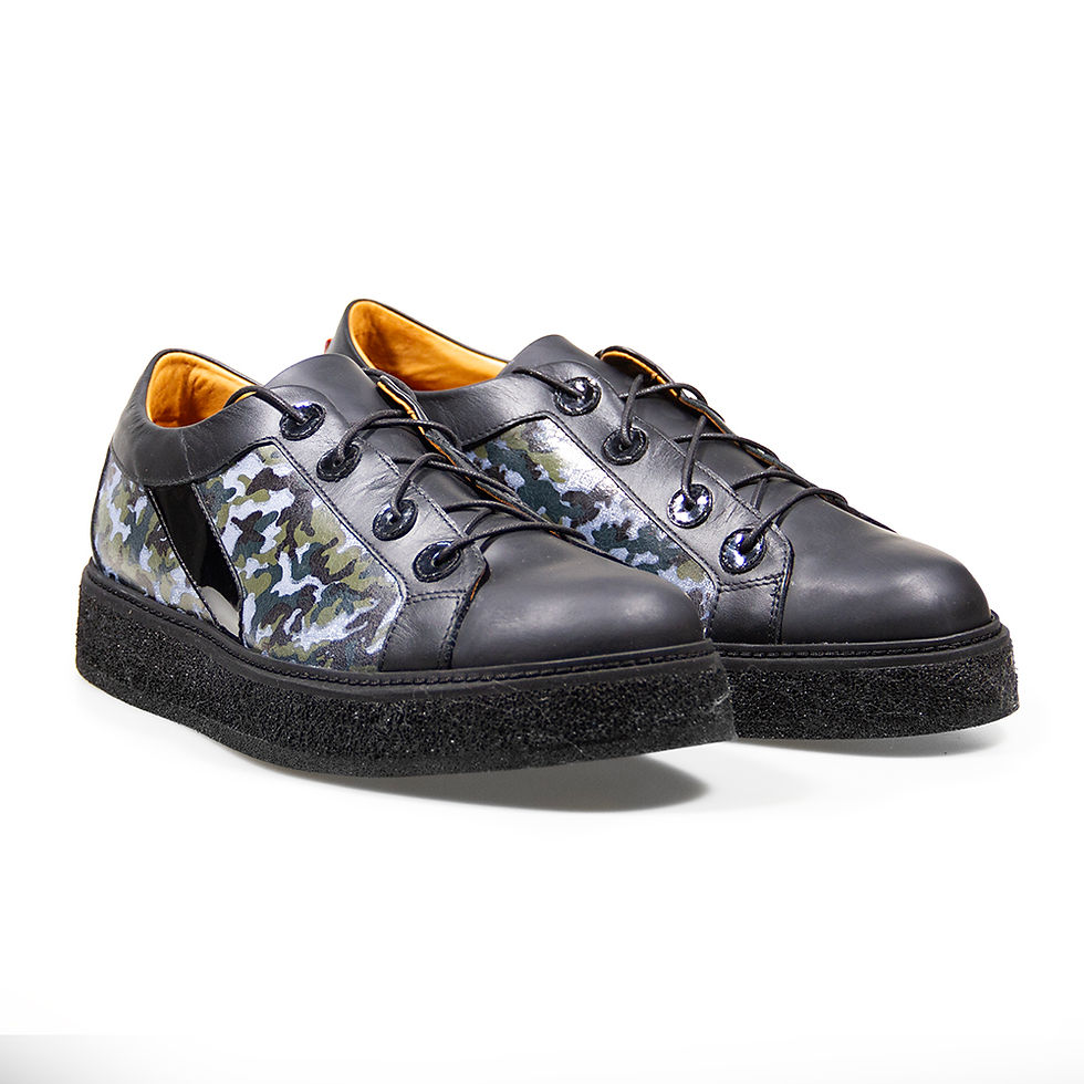 الصورة المصغرة: Low Top Sneakers Black Camouflage - READY