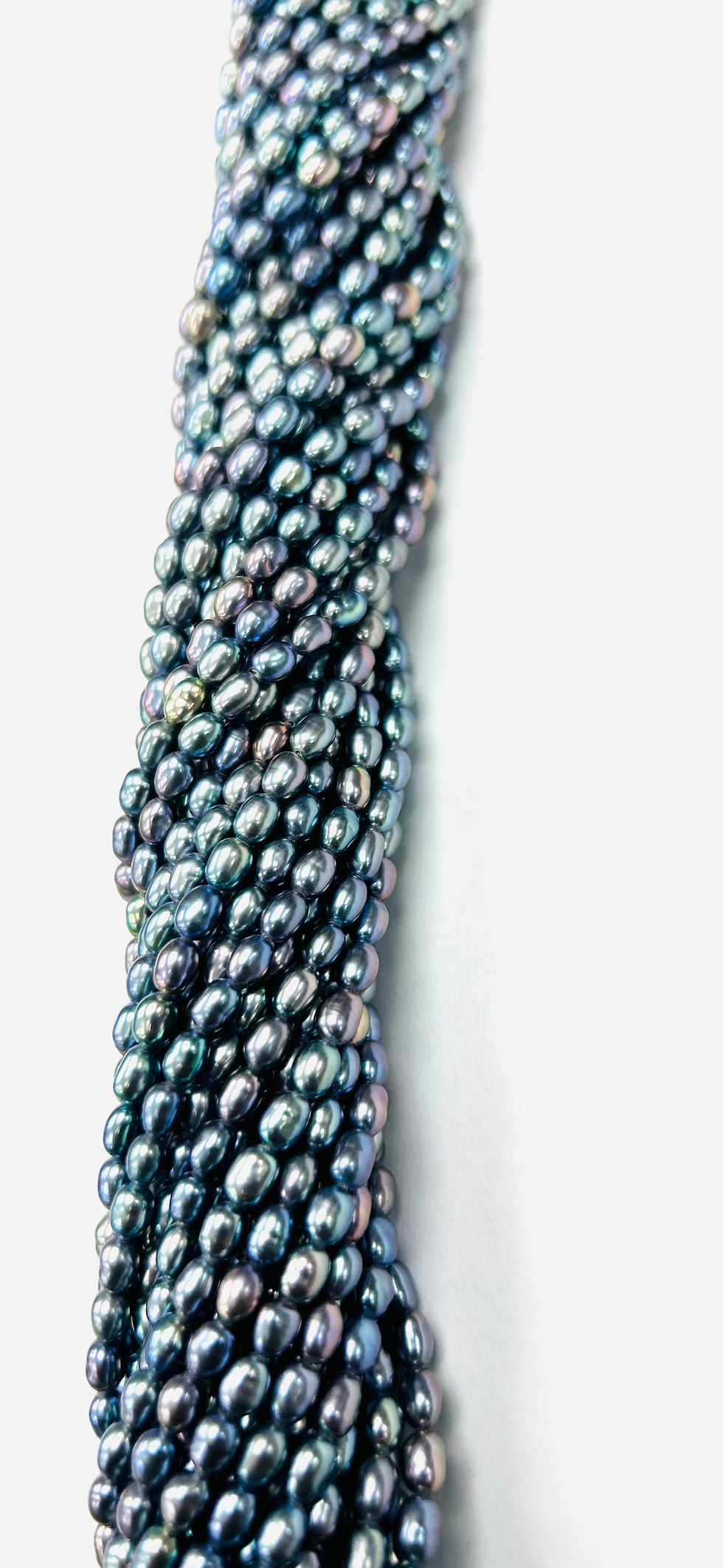 Thumbnail: AAA Grade Freshwater Peacock Rice Shape Pearl (3.5mm-4mm) 16"