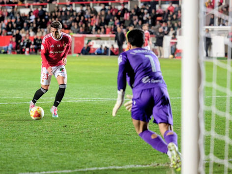 Pas de gegant per acomiadar l’any a Tarragona (2-0)