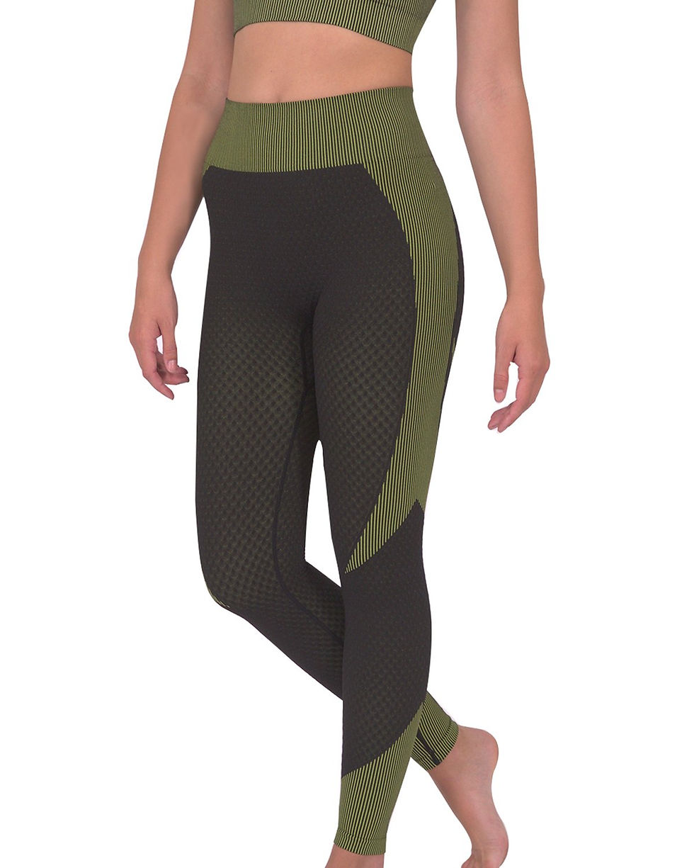 Thumbnail: Trois Seamless Legging - Black With Green