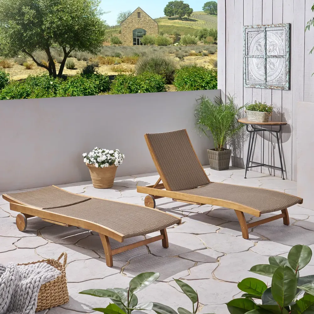 Outdoor Chaise Lounge