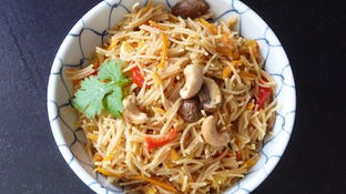 Vermicelli Pulao (dünne Nudle mit Gemüse und Gewürze)