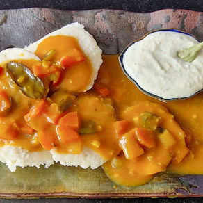 Idli / Idly (gedämpfte Reisküchlein)