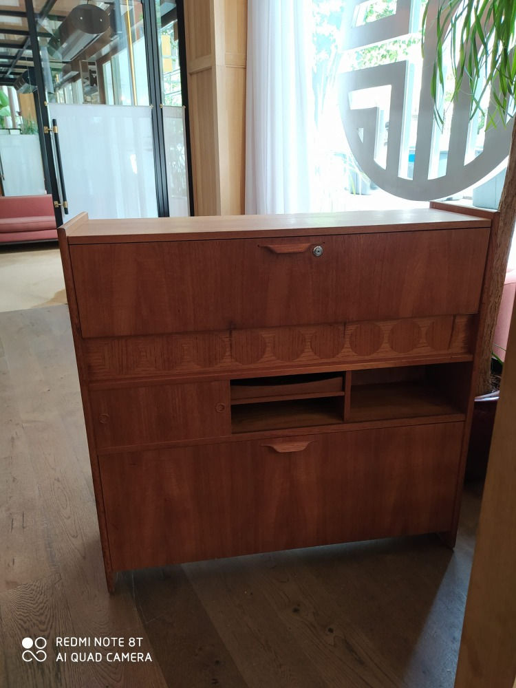 Restauración de Muebles de Madera en Casa Suecia