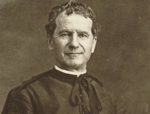 Saint Jean Bosco (Dom Bosco), grand éducateur catholique et fondateur du système préventif, modèle de formation des jeunes dans la foi et la vertu pour une éducation vraiment catholique.