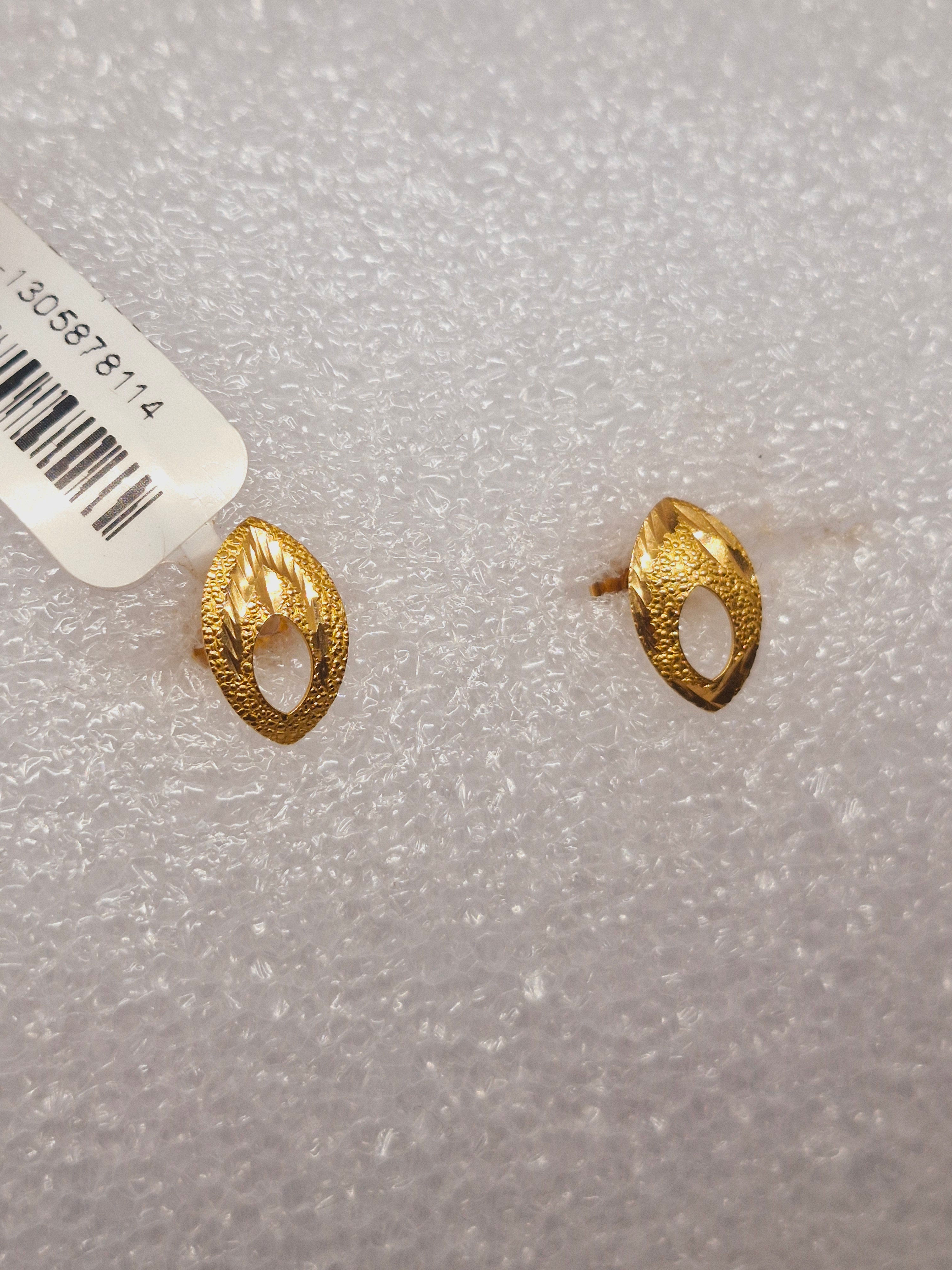 Kerala model ear stud 60 (0.600g)