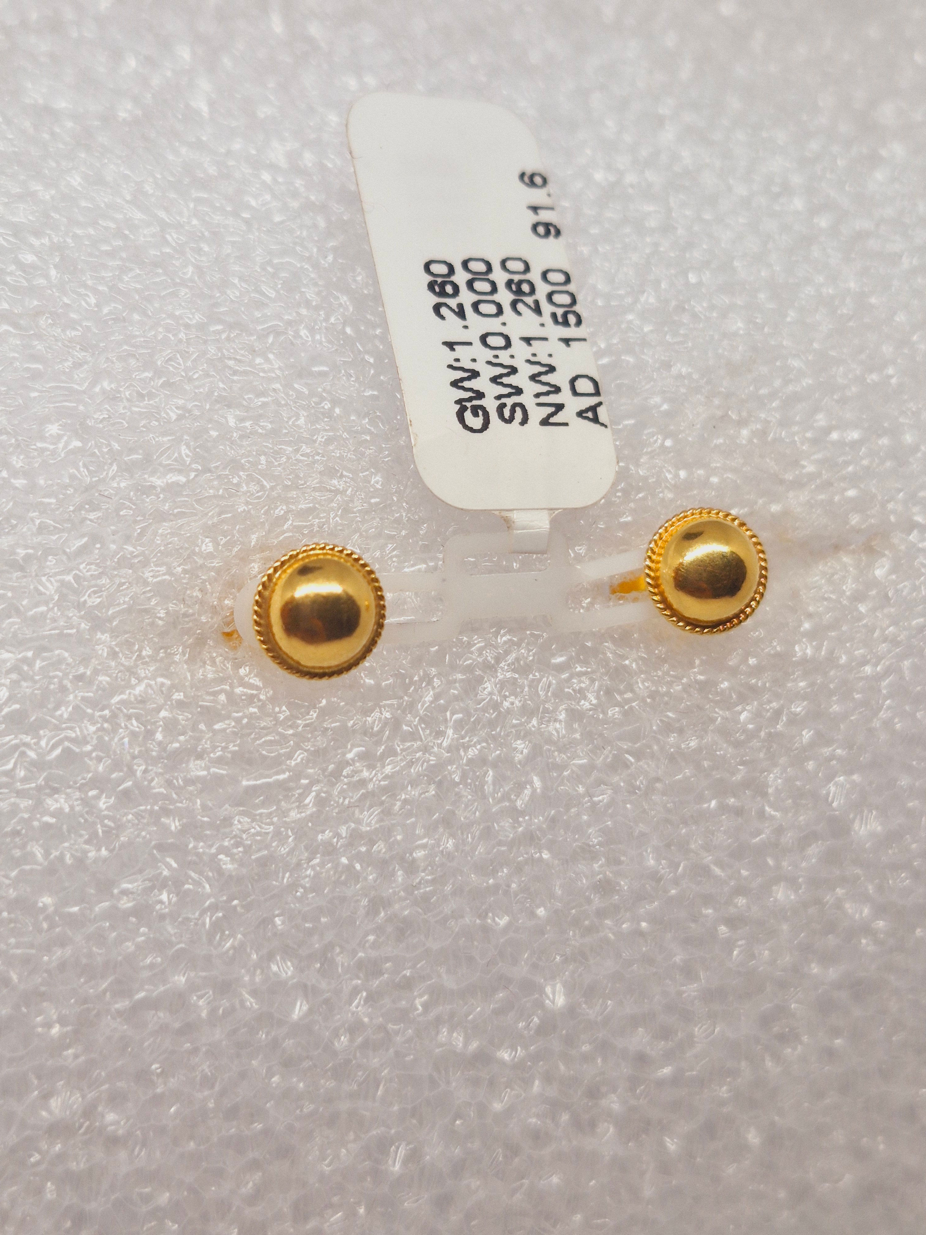 Kerala model ear stud 104 (1.260g)