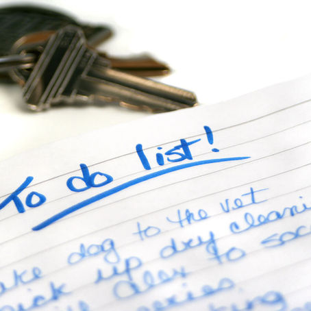 Handwritten to-do list with keys nearby, capturing the pressure of constant tasks and “high stakes” standards. Support from a perfectionism therapist denver, co, therapy for perfectionism colorado, and burnout treatment in denver, co can help.