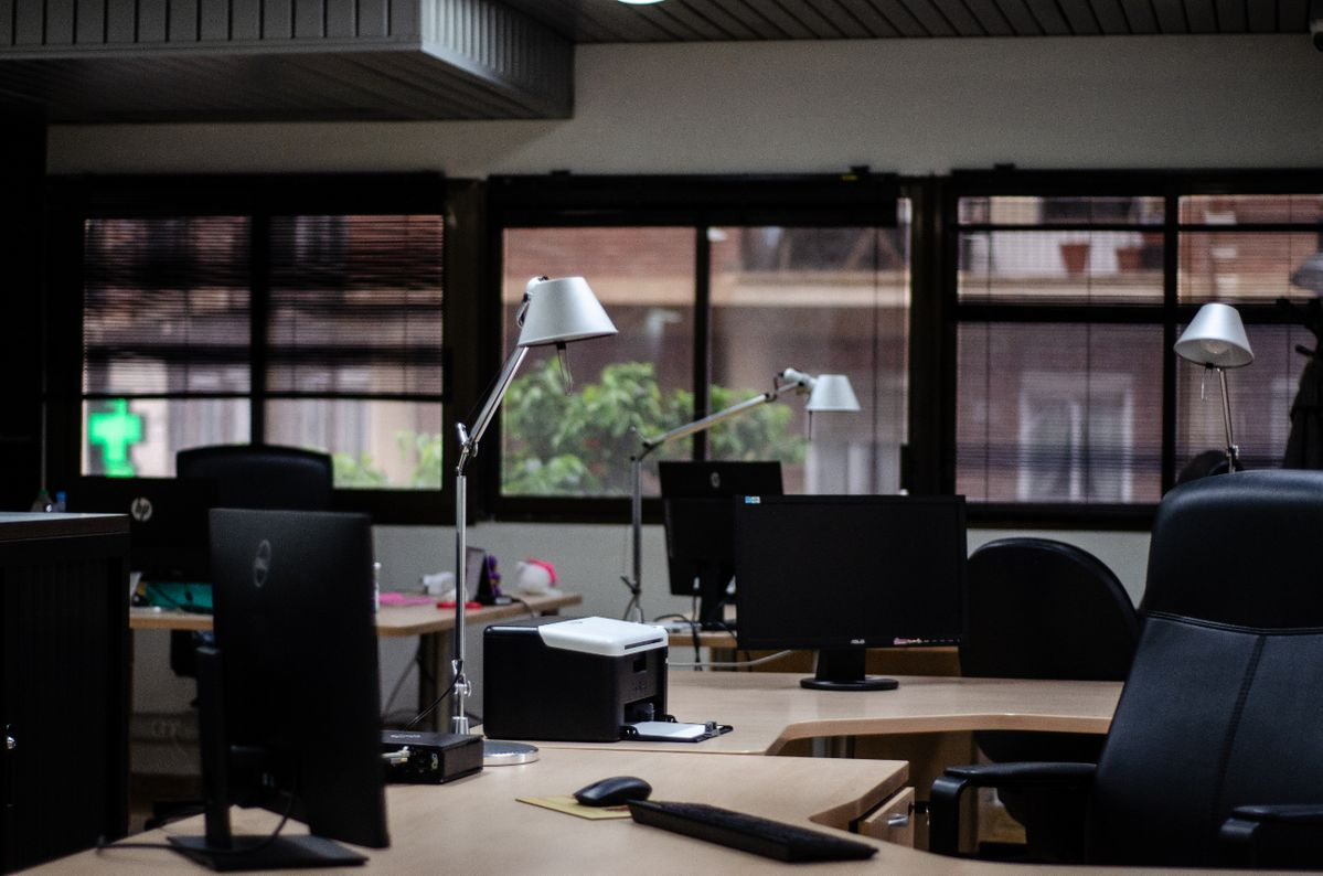 Coworking vs oficina tradicional: qué le conviene a un autónomo en Valencia | INNgenio