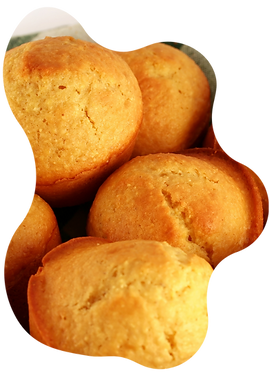 Broinha (natural, com goiaba, amendoim ou chocolate), Broa de fubá, Rosquinha Samanta, Biscoito de polvilho, Caxambu, Pão de queijo (grande)