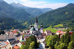 AdobeStock_92457661_mariazell_edited.jpg
