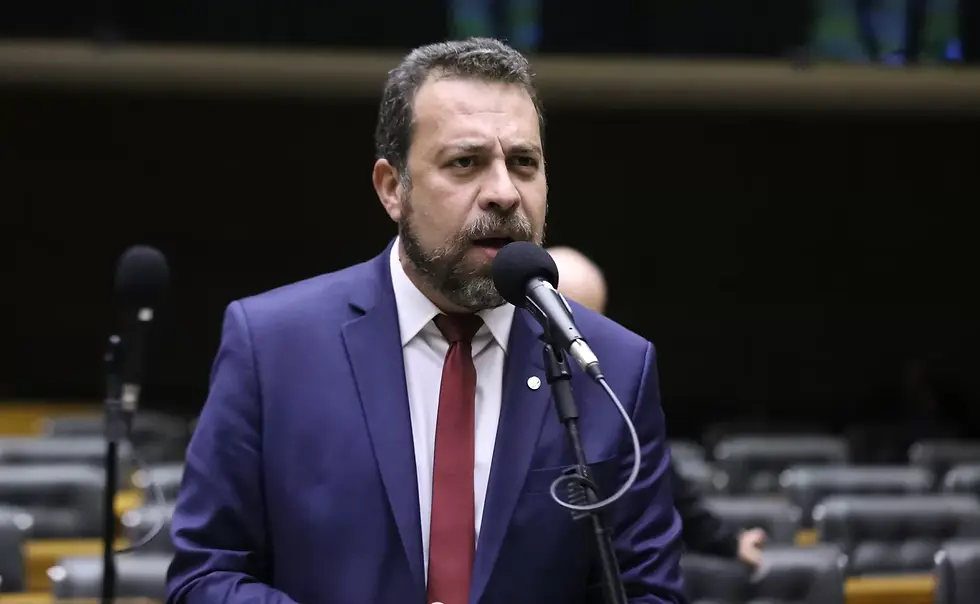 Boulos apresenta PL “Elon Musk” e vai pra cima das Big Techs 