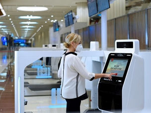 Emirates Introduces Self Check-in and Bag Drop Kiosks