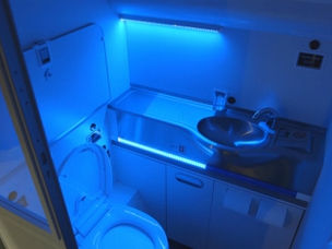 Boeing Develops Self-Cleaning Lavatory