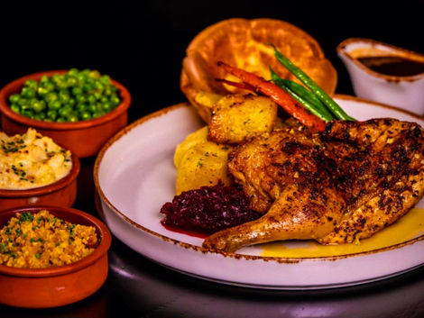 Goose & Gander’s Sunday Roast: A Hearty British Classic in Dubai