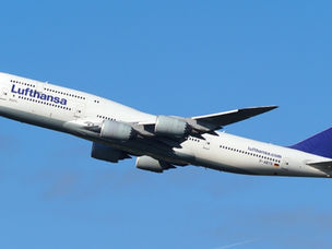 Lufthansa Set for Busy Summer, Unveils New Baggage Service