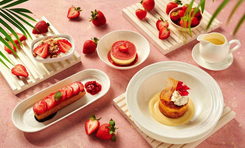 Emirates Brings Back Seasonal Strawberry Menu on UK Flights