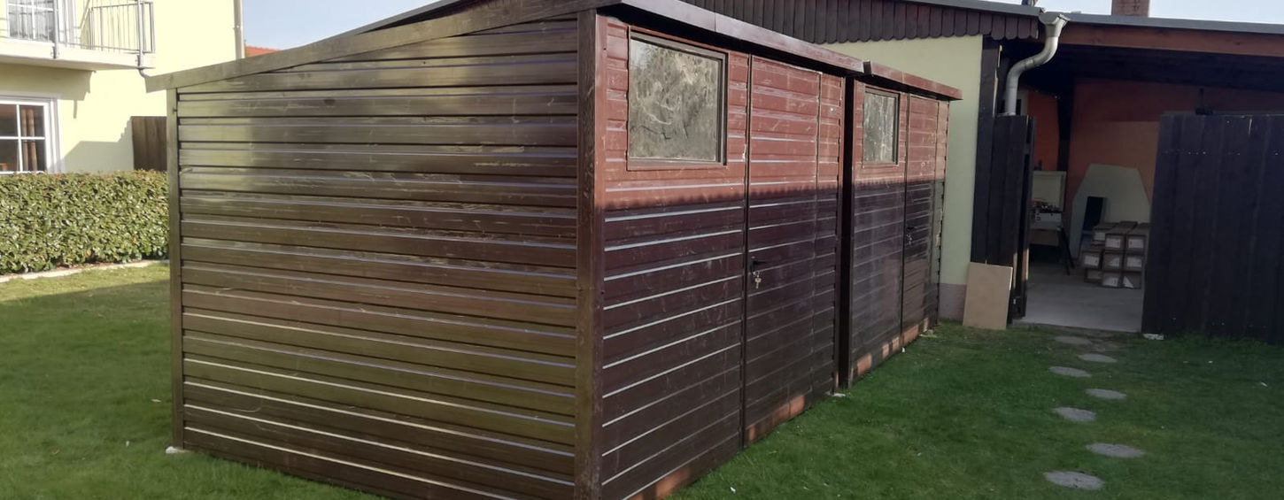Gartenhaus 3x4 m Metall Dunkelbraun mit Fenstern – HortoGarage.