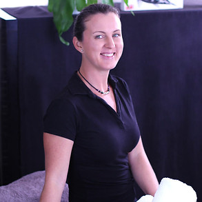 rebecca-burns-massage-gold-coast-640x800.jpg