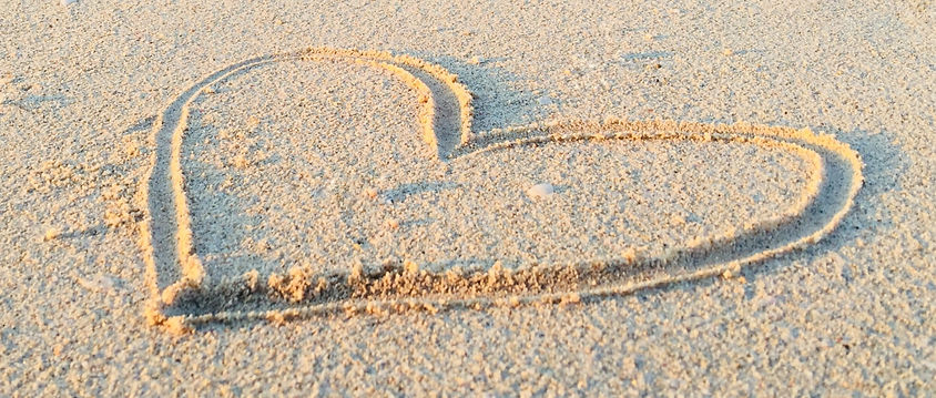 Walking along the esplanade of Hamriyah