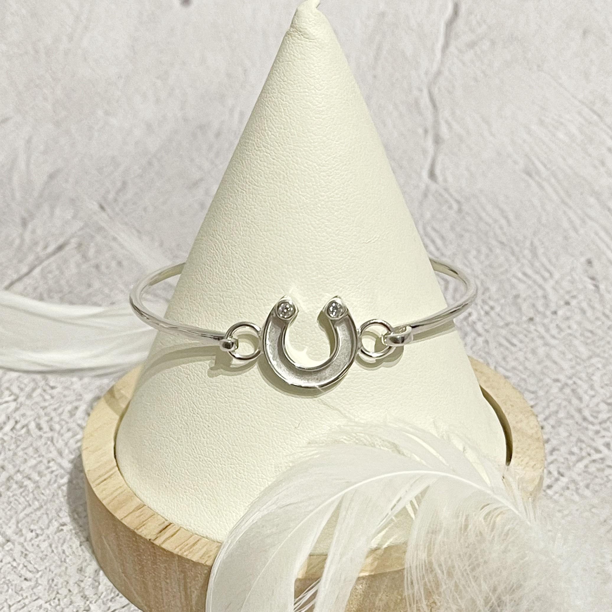 Memorial Horseshoe Hinged Bangle 