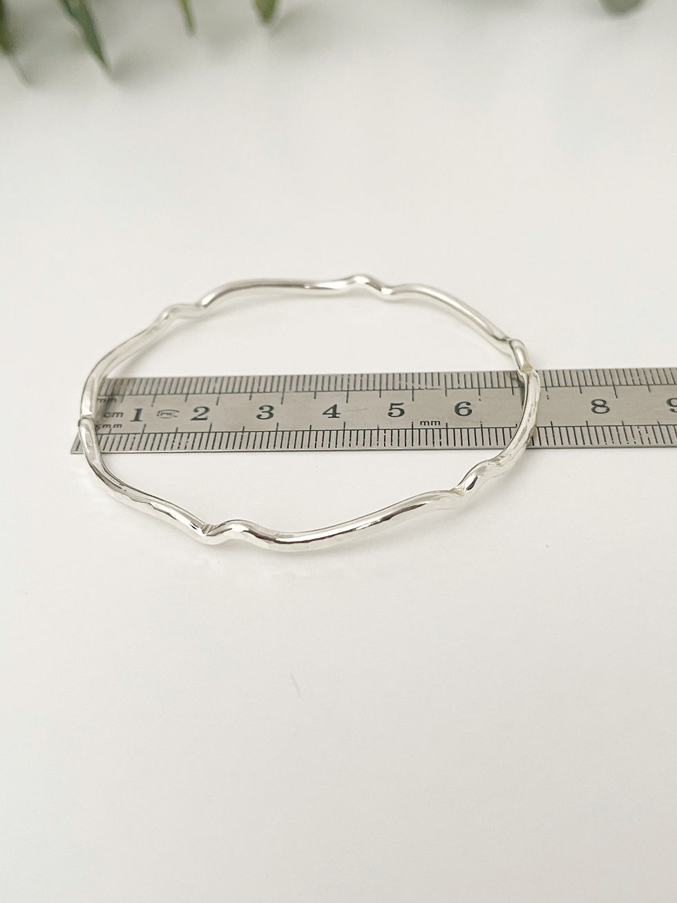 Thumbnail: solid sterling silver fancy design textured bangle - Bangle size 7 cm