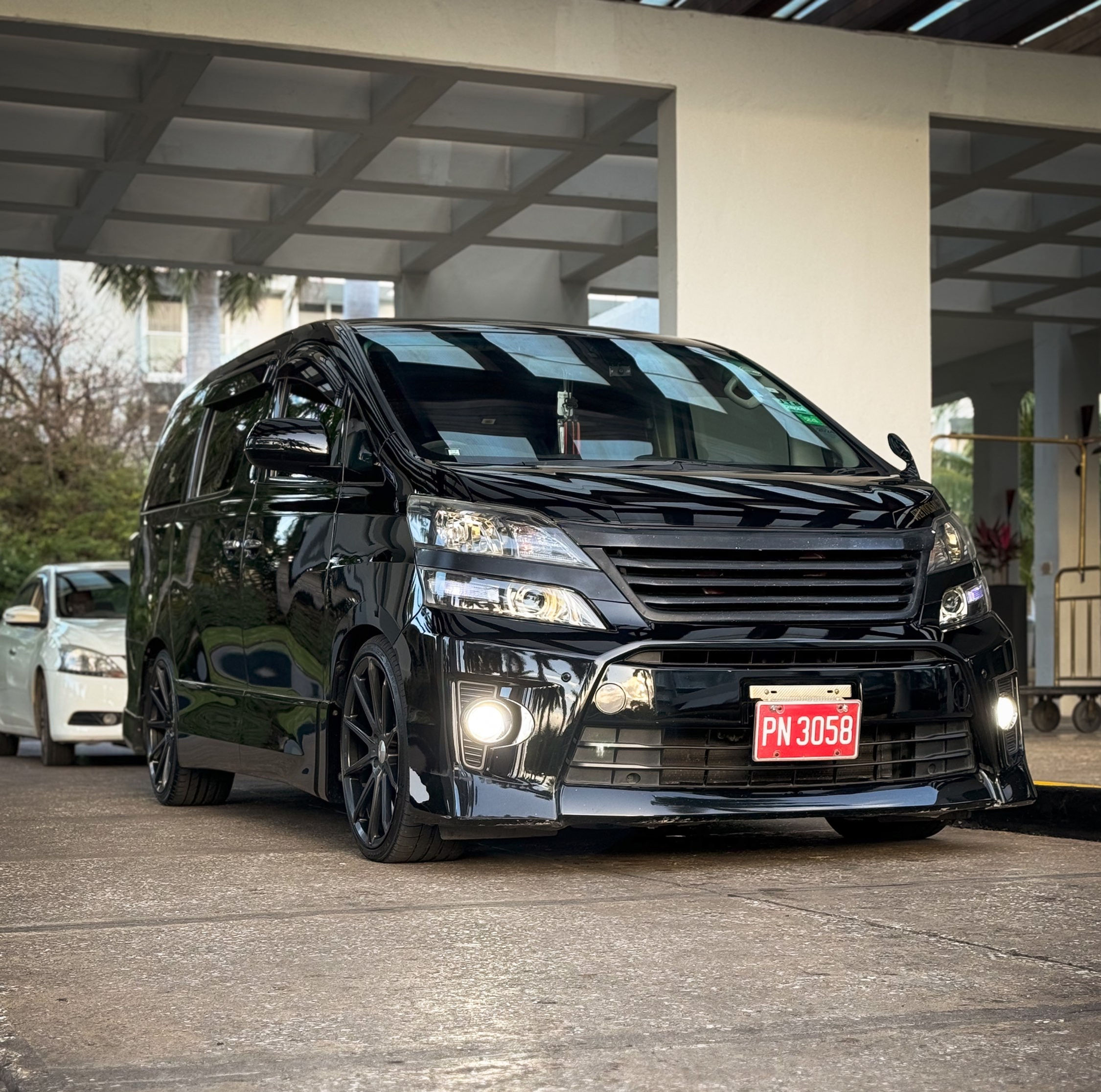 Toyota Hiace Bus 