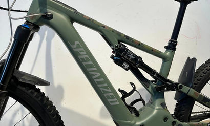 Specialized Turbo Levo Comp Alloy couleur Verte sauge/Gris froid/Noir à vendre. Specialized vue des composants