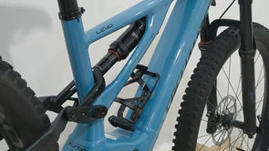 Specialized Turbo Levo Comp à vendre couleur gris orage. Specialized vue de face composants