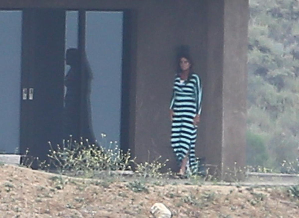 bruce-jenner-wearing-dress-malibu.jpg