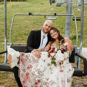 handmade wedding floral arrangement