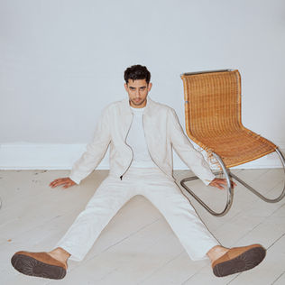 London Actor Zain Iqbal returns as the beloved Ravi Singh - Good Girl’s Guide to Murder. Holly Jackson’s bestselling series. 