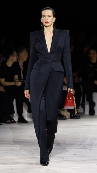 Alexander McQueen Spring Summer 2024 Collection. Paris, 30 September 2023