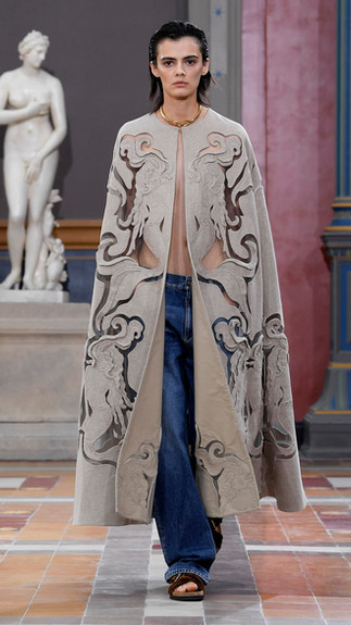Valentino Spring Summer 2024 Collection. Paris, 01 October 2023 PFW Fashion Week