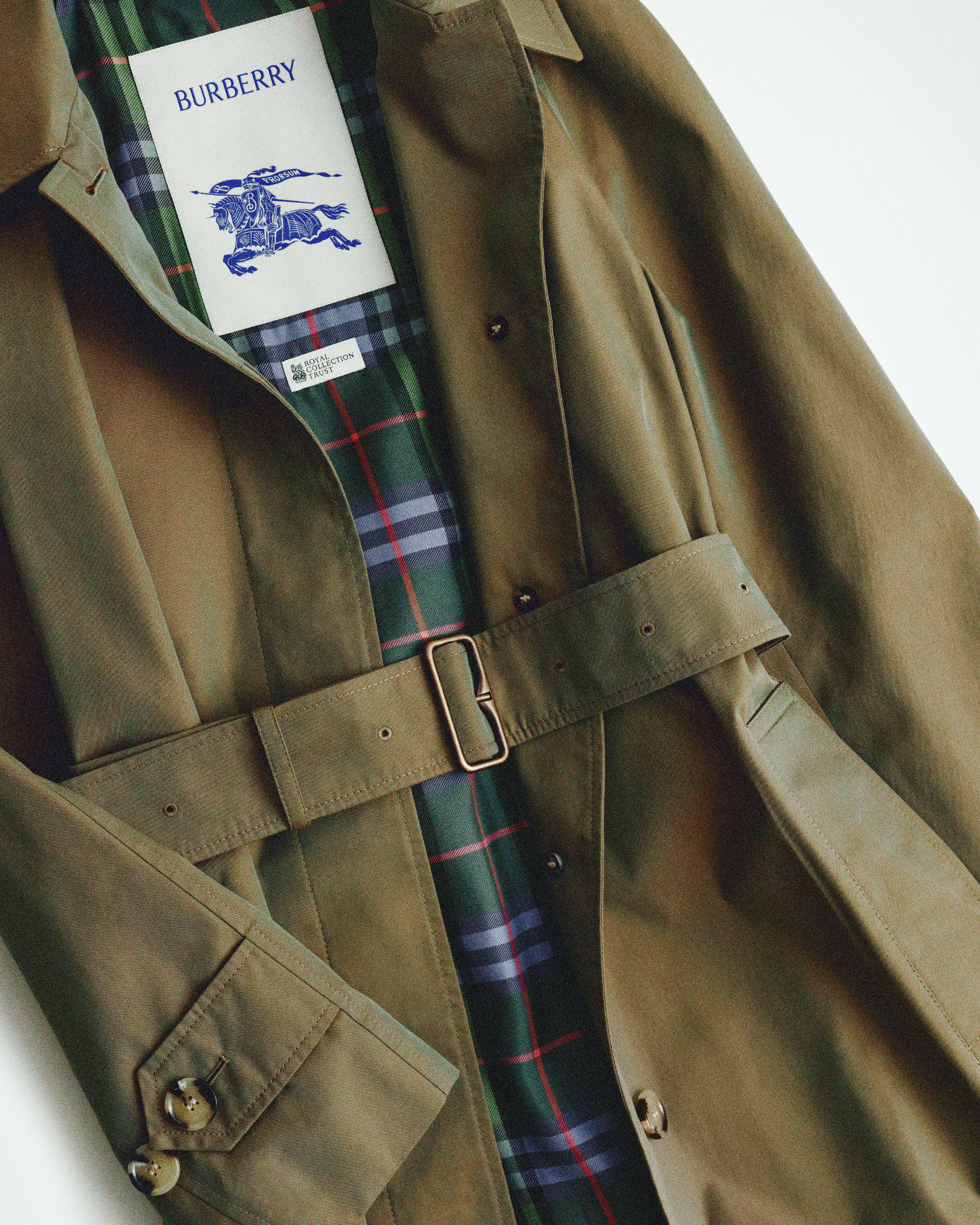 5ELEVEN Magazine News Burberry Royal Collection Trust was worn by Queen Elizabeth throughout her reign and was awarded a Royal Warrant in 1955