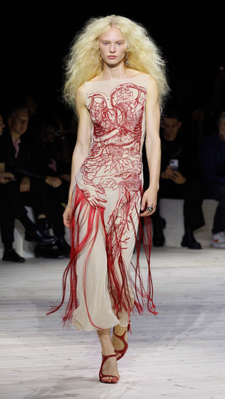 Alexander McQueen Spring Summer 2024 Collection. Paris, 30 September 2023