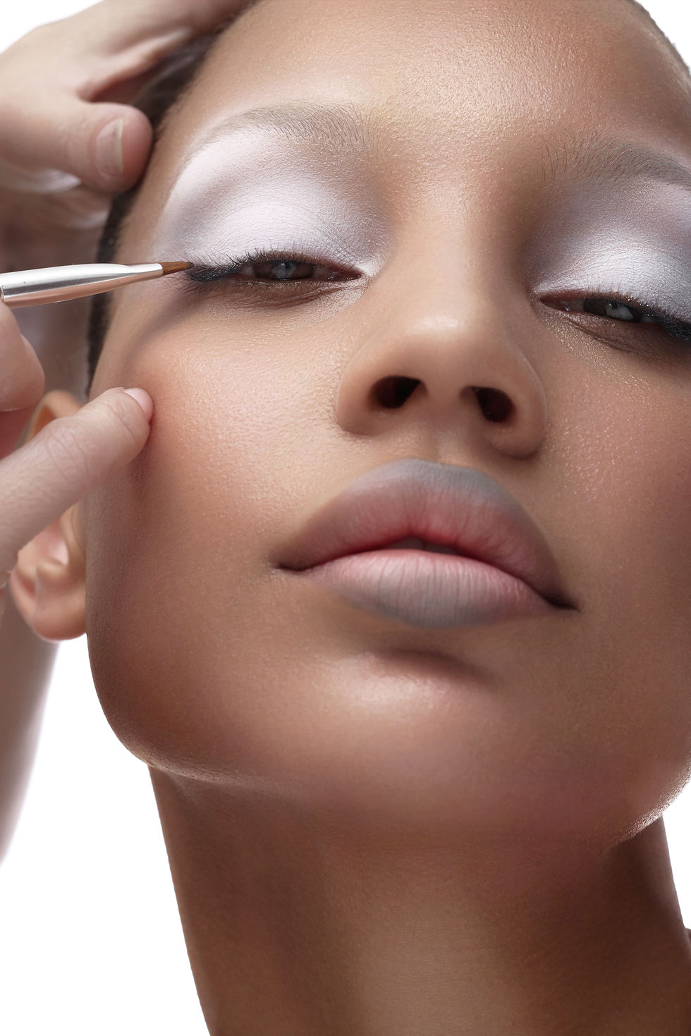 5ELEVEN Beauty Editorial Online with Gleirys Caraballo by Marta Skovro. Makeup by Virginia Vera using Victoria Beckham Beauty. MAC Cosmetics, Glossier, Danessa Myrics, Fenty Beauty and Armani
