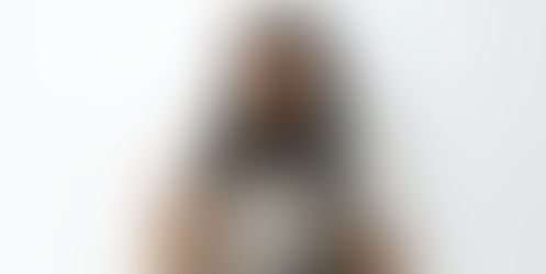 Our latest Faces of Fashion goes from Oslo to Los Angeles, Mirakela Love Njie is a Norwegian-Gambian force represented by 3rd Management. Photographed by Iver Ambrosius. Art Direction and styled by Elvira Panic. Hair and Makeup by Sophia Lundberg at Pudder Agency.