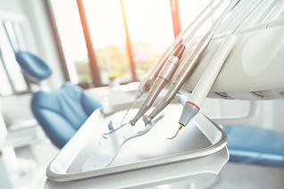Exercices dentaires au cabinet du dentiste, soins dentaires