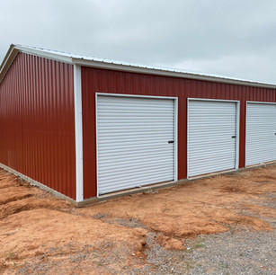 24x35x10 Vertical
(3) 8x8 Roll up doors
(1) Walk in Door