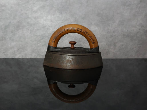 Simmons Hardware Co. Sad Iron