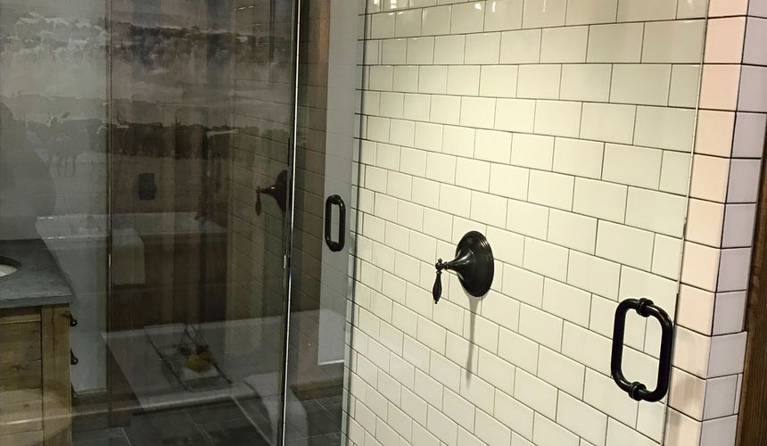 Walk-in shower, The Ranch Room, Pioneer Woman Boarding House Hotel, Pawhuska, Oklahoma