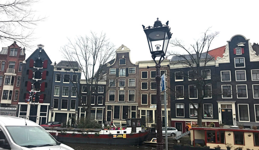 Canal houses at the Prinsengracht in Amsterdam, The Netherlands